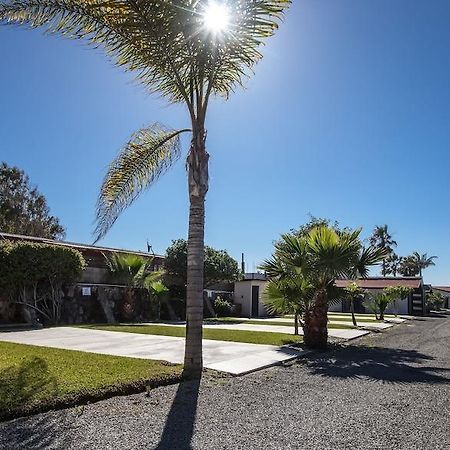 California Villas Y Hotel Ενσενάντα Εξωτερικό φωτογραφία