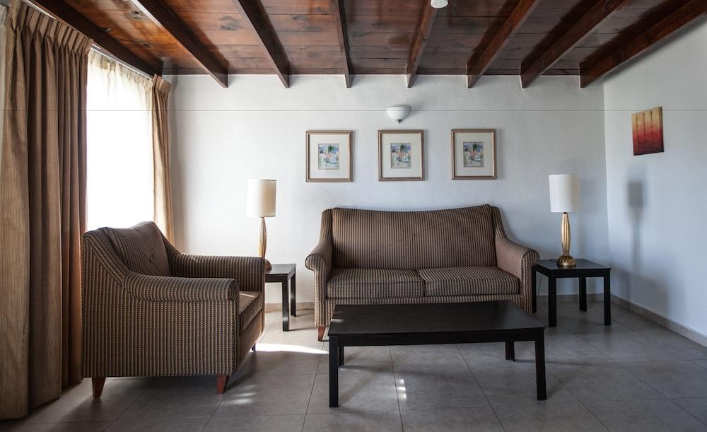 California Villas Y Hotel Ενσενάντα Εξωτερικό φωτογραφία